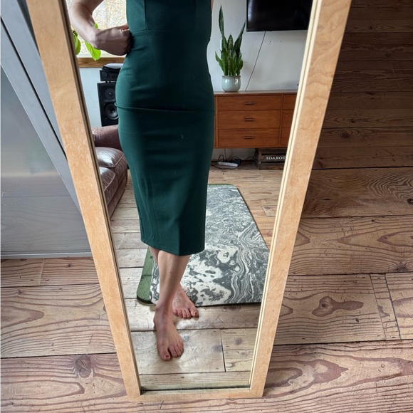 Beautiful dresses - Picture 6 of 8